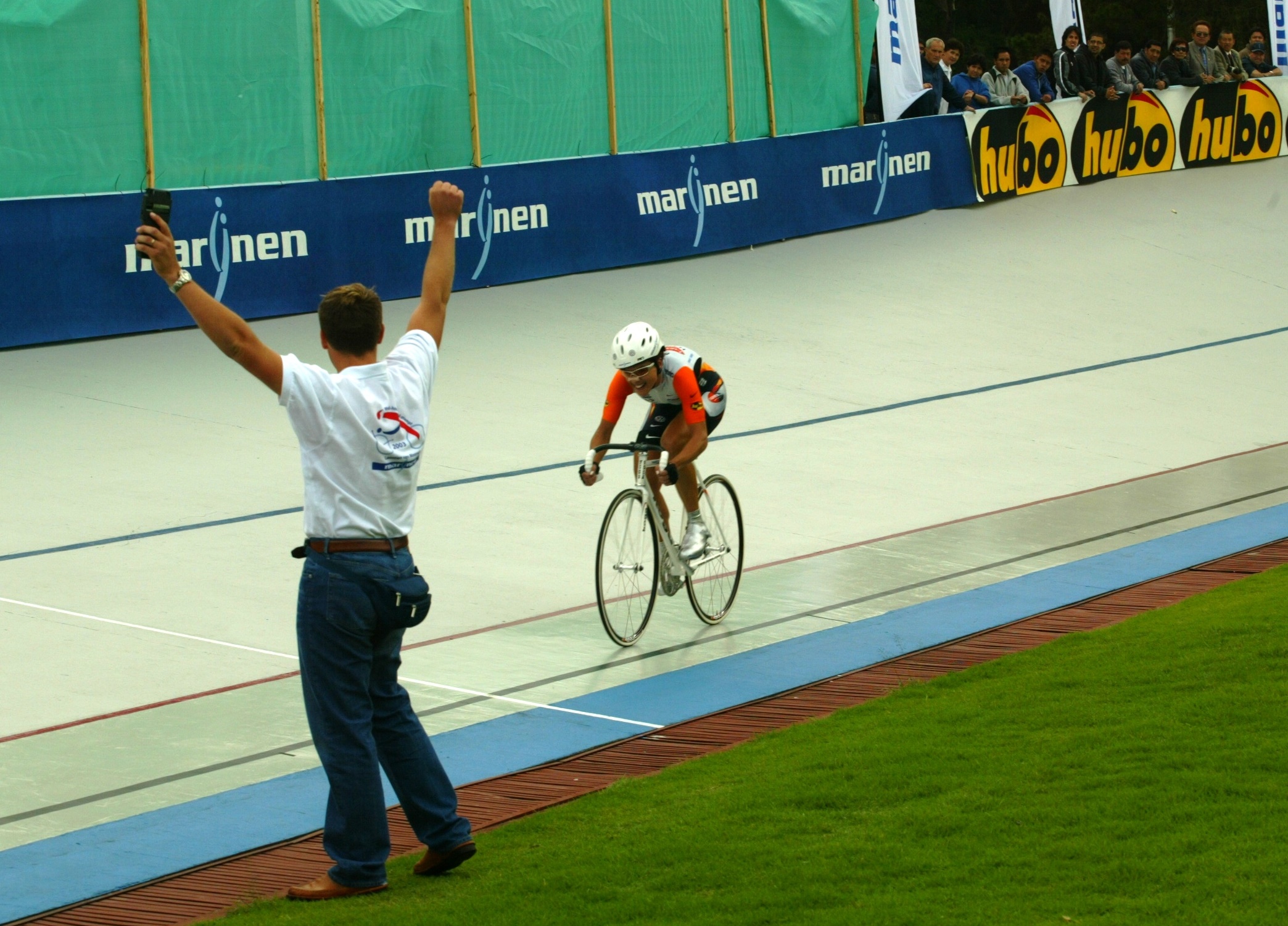 track cycling velodrome